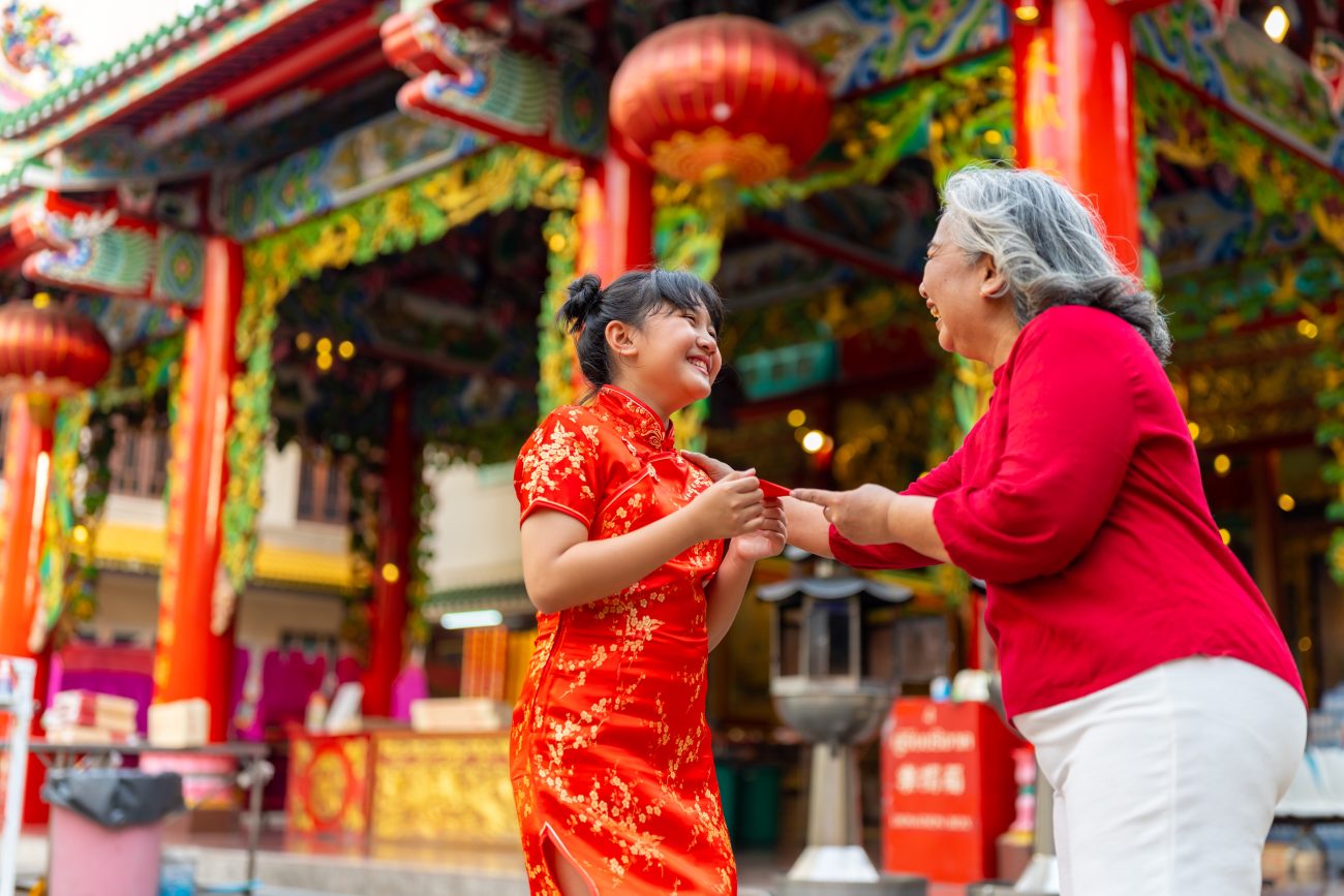 How to Celebrate Lunar New Year with Red Envelopes